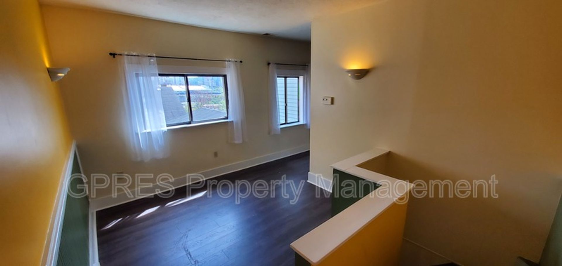 1109 Goettmann St unit Unit 2 – photo 3