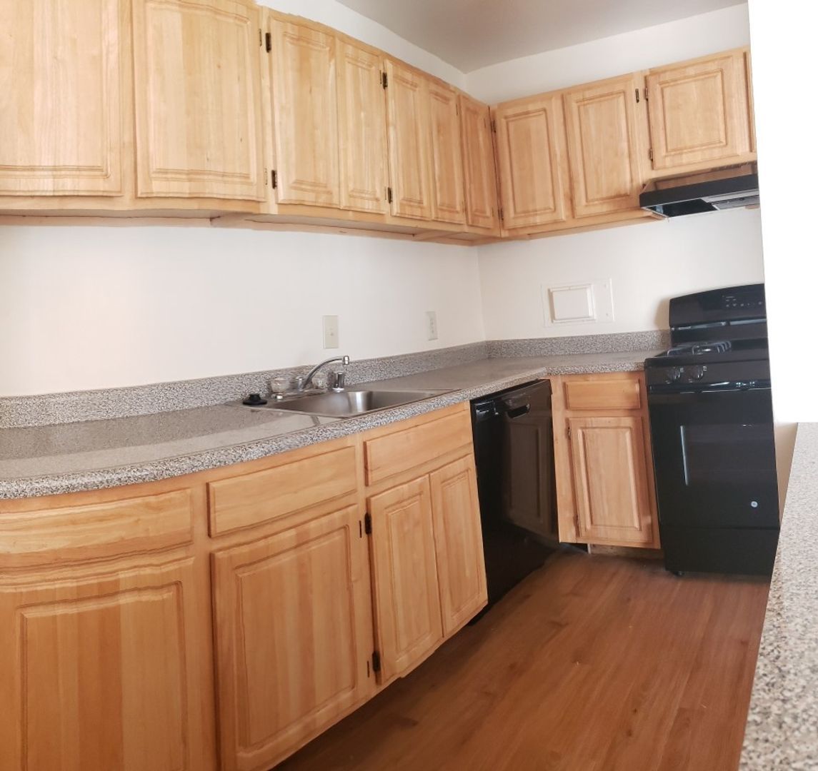 3331 Hewitt Ave unit 3351 #302 – photo 2