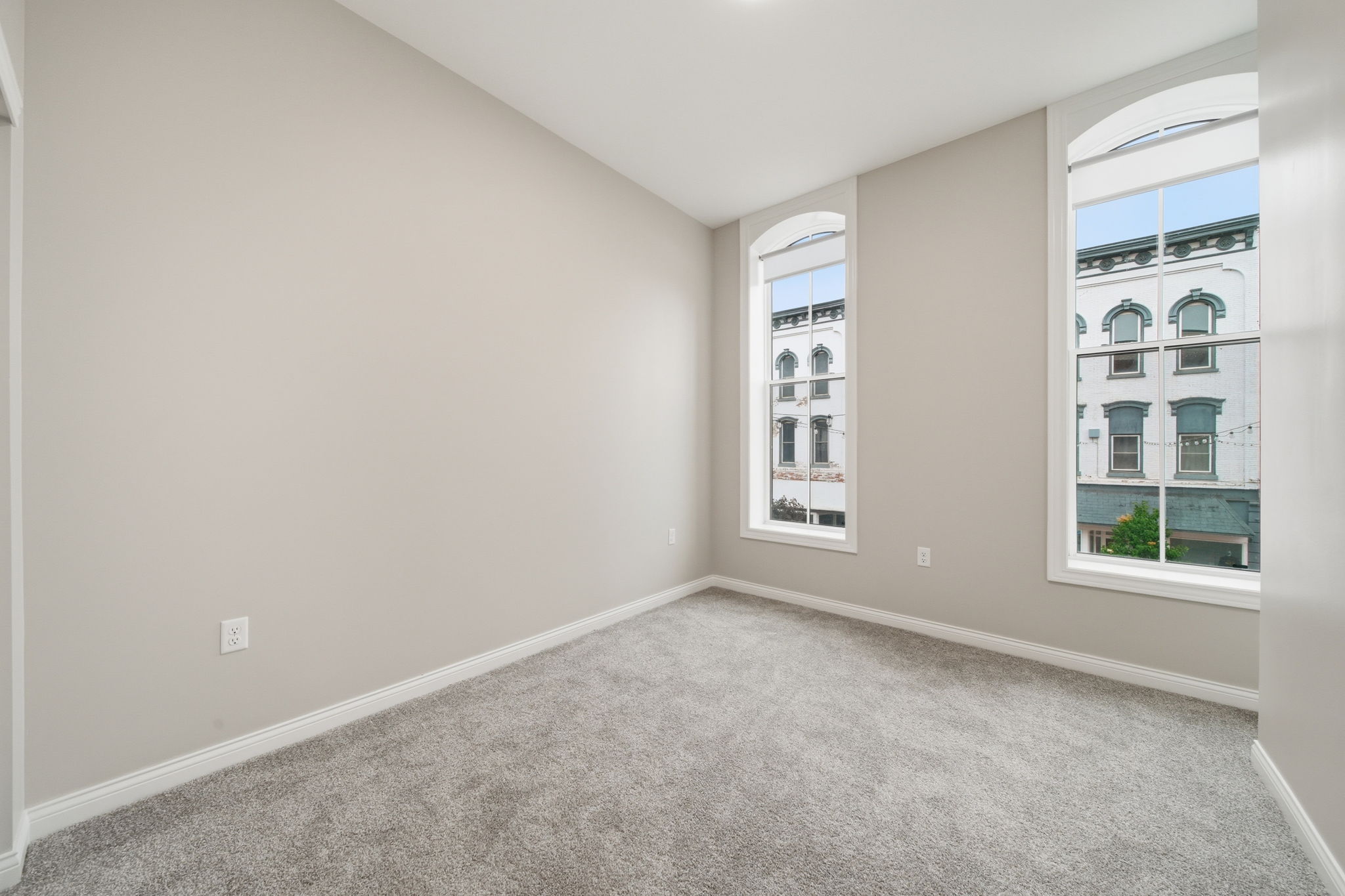 115 S Main St unit 302 – photo 4