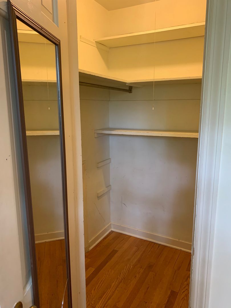 5711 Howe St unit Apartment 6 – photo 2
