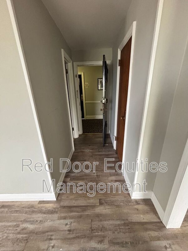 123 N Broad St unit 502 – photo 2
