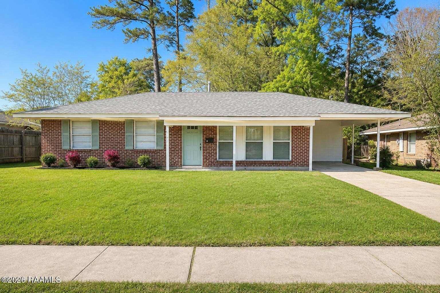 8447 S Parkland Dr – photo 1