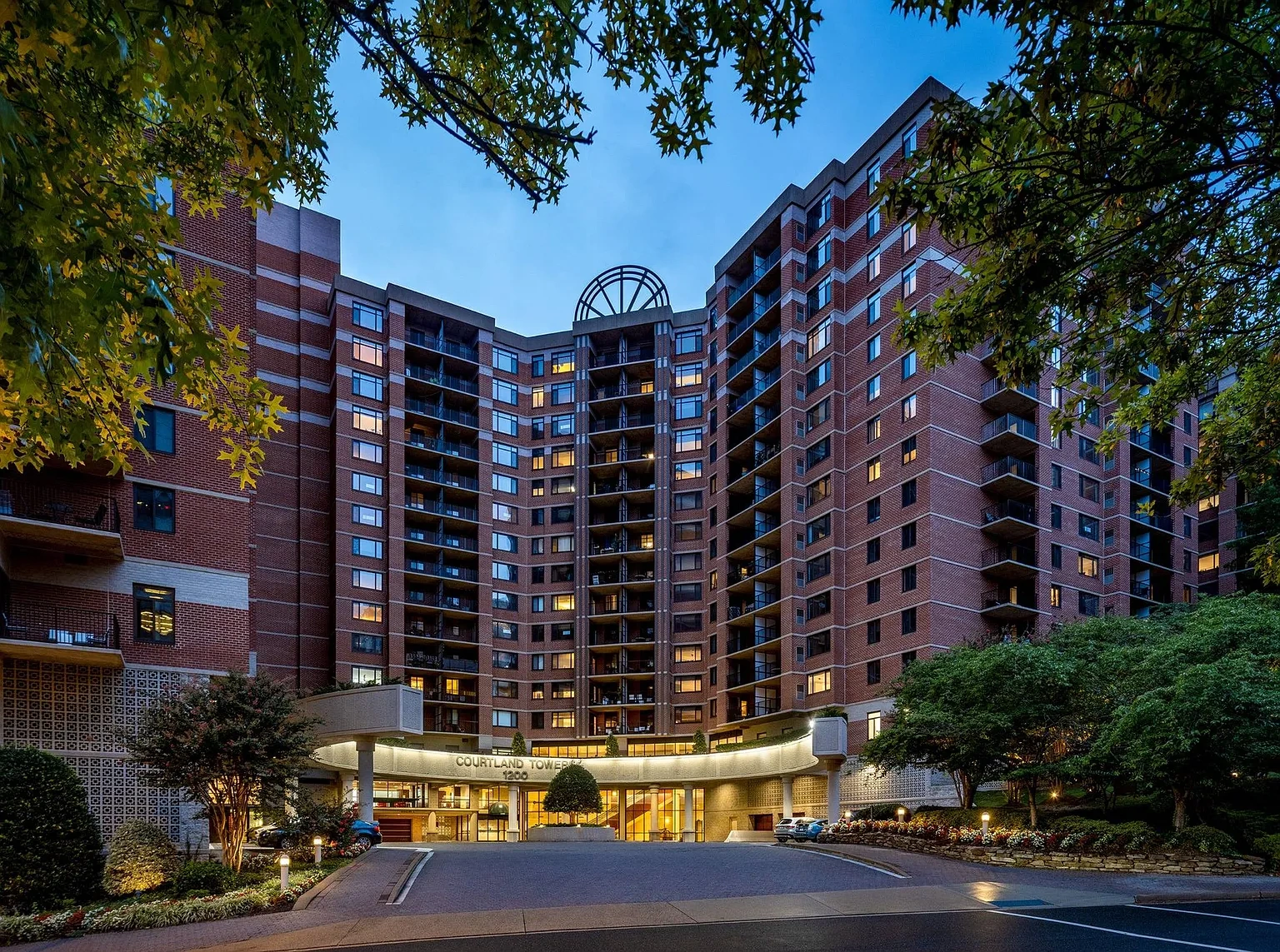 Courtland Towers – photo 2
