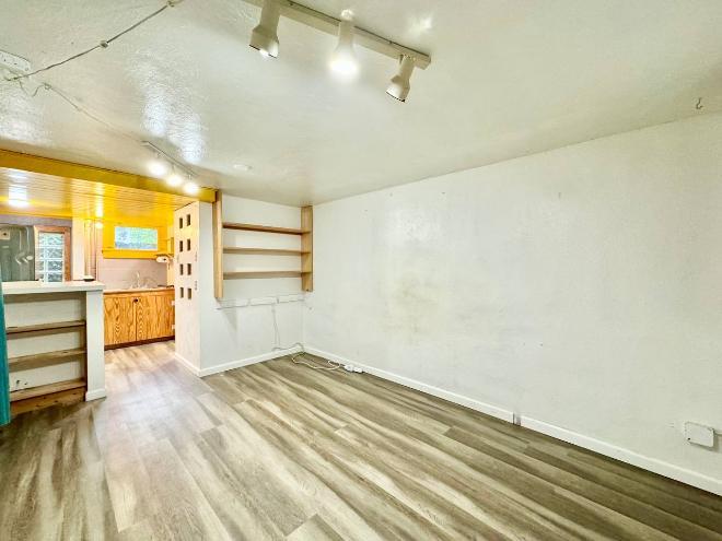 6601 1/2 N Navin Ave – photo 2