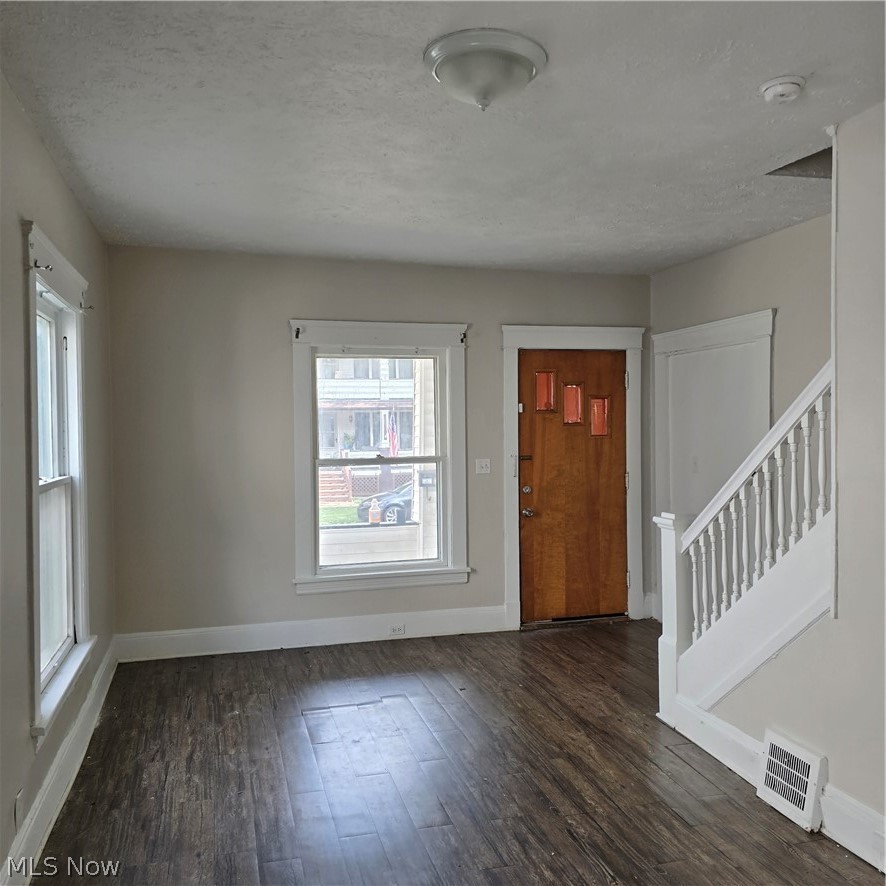 10401 Bernard Ave unit 3 – photo 3
