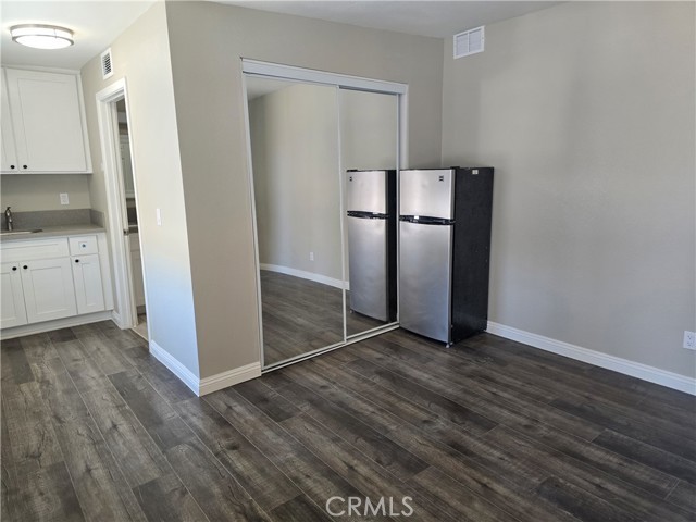 7215 Lyons Ave unit 1 – photo 2
