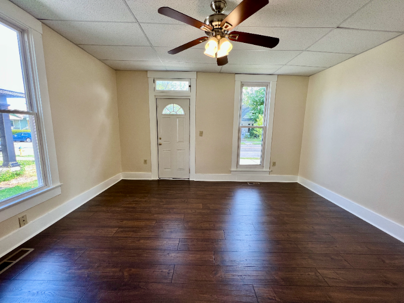 1813 E Elm St – photo 2