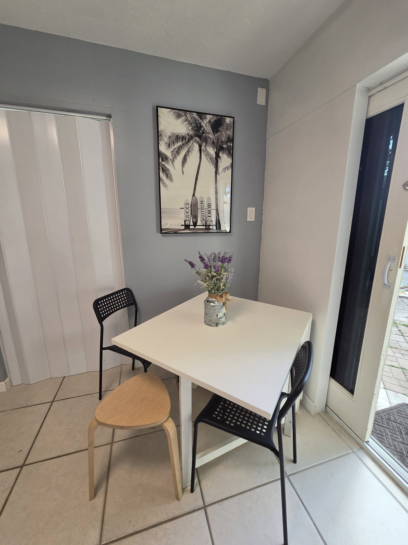 1668 NE 34th Dr – photo 2
