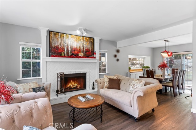 955 Teakwood Dr – photo 3