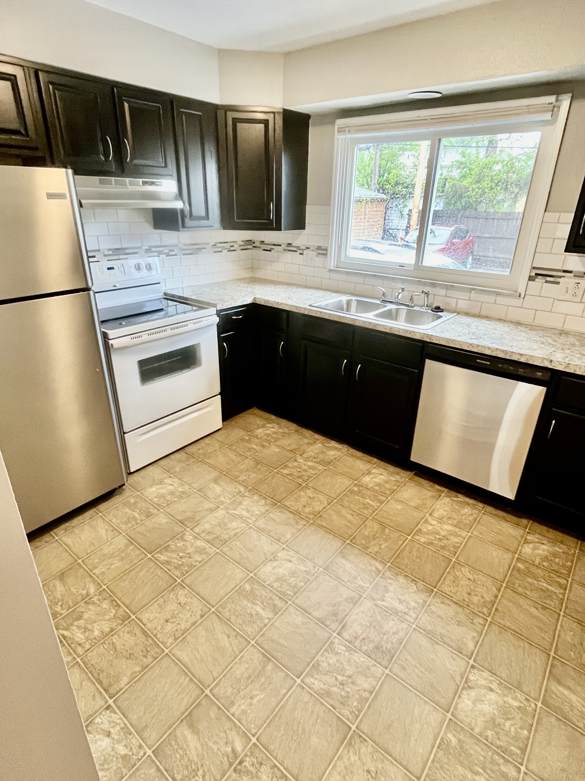 3636 Douglas Rd unit 2 – photo 1