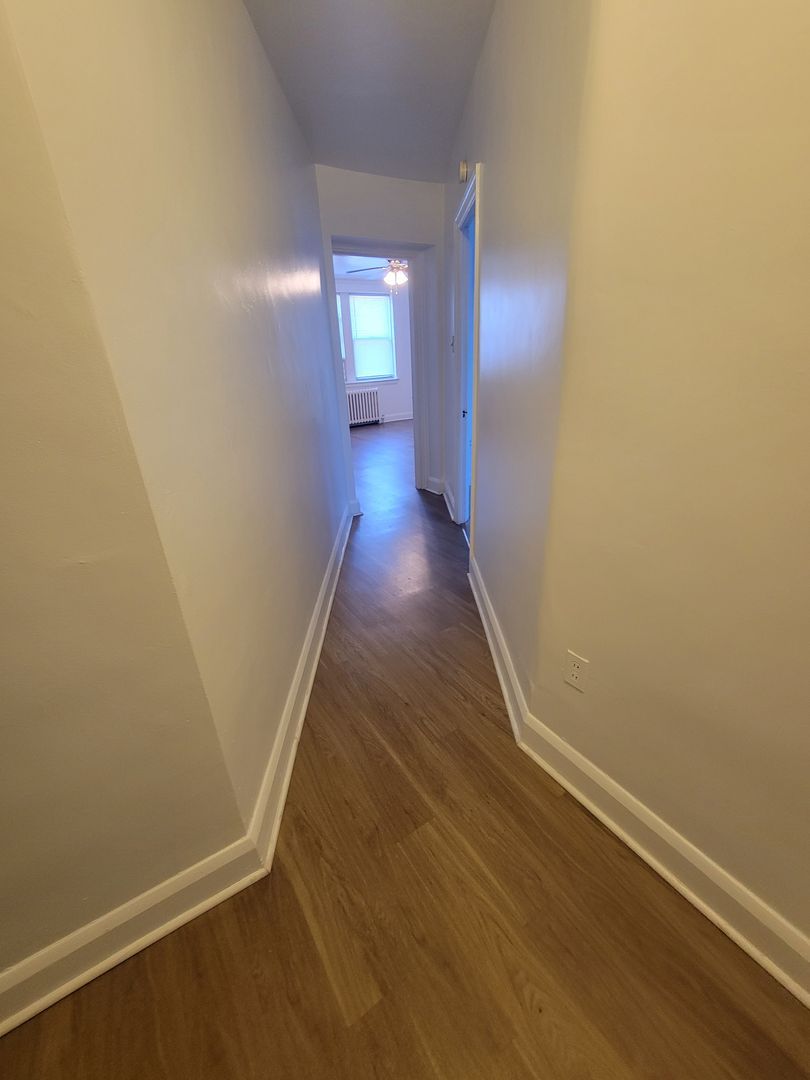 585 S Negley Ave – photo 4