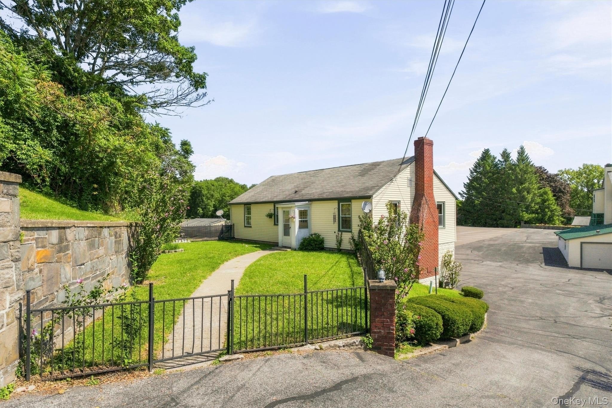 36 Old Indian Rd #2 – photo 2
