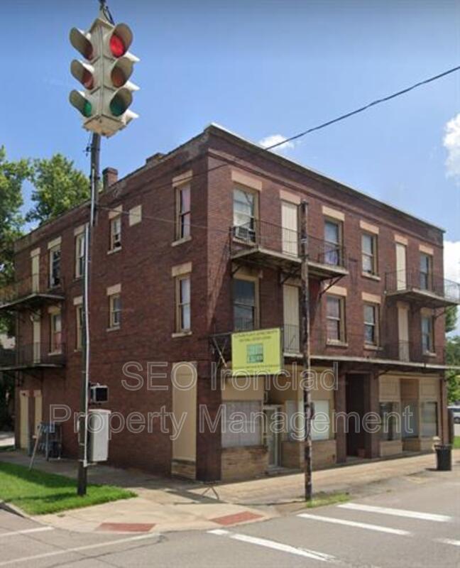 906 Putnam Ave unit 7 – photo 4