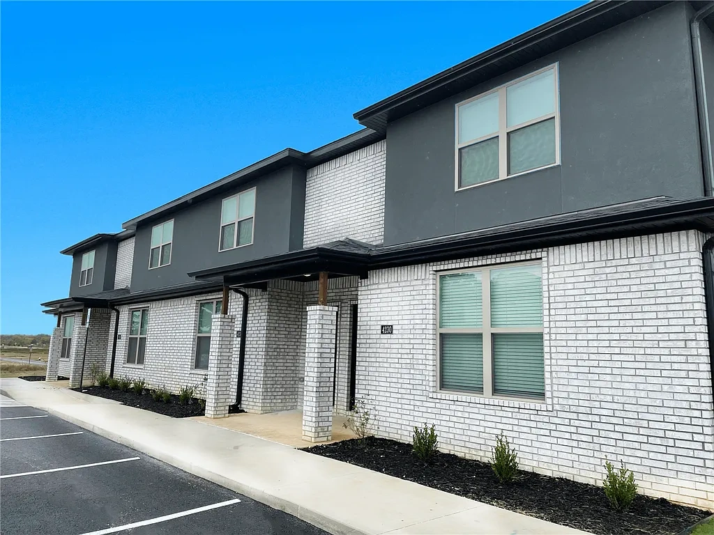 Rupple Townhomes – photo 1