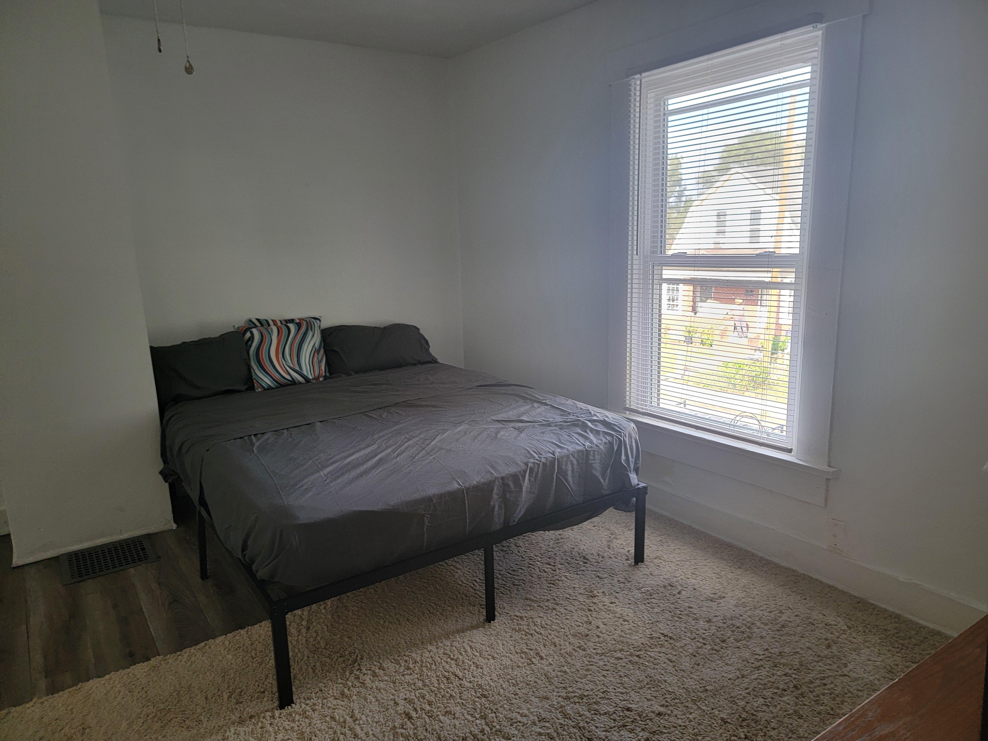 47 Burlington Ave – photo 3