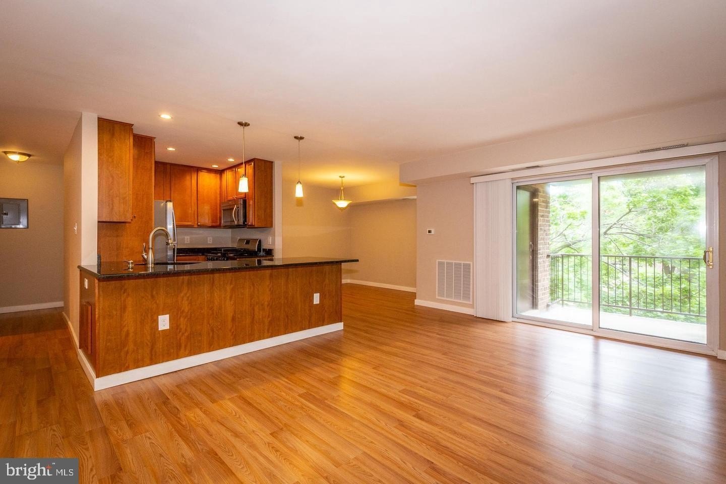 9 Silverwood Cir #11 – photo 2
