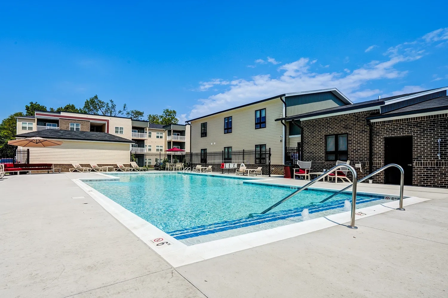 5604 Apartments – photo 4