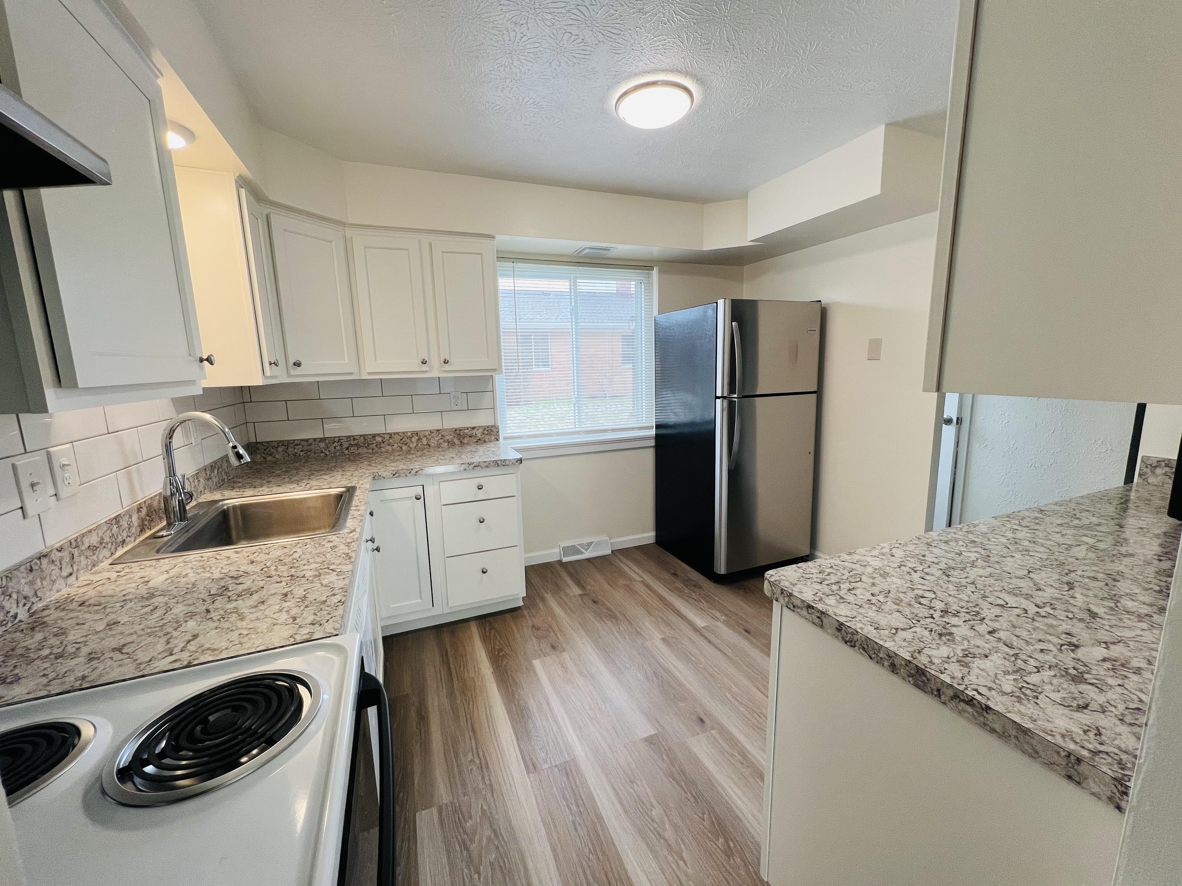 2487 Warren Pkwy unit #3 – photo 5