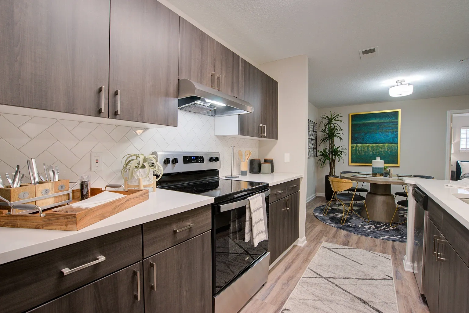 Rocky Creek Apartments – photo 5