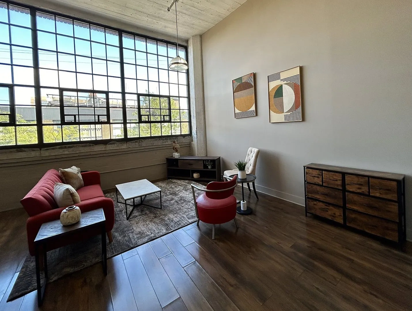 9410 Hough – photo 1