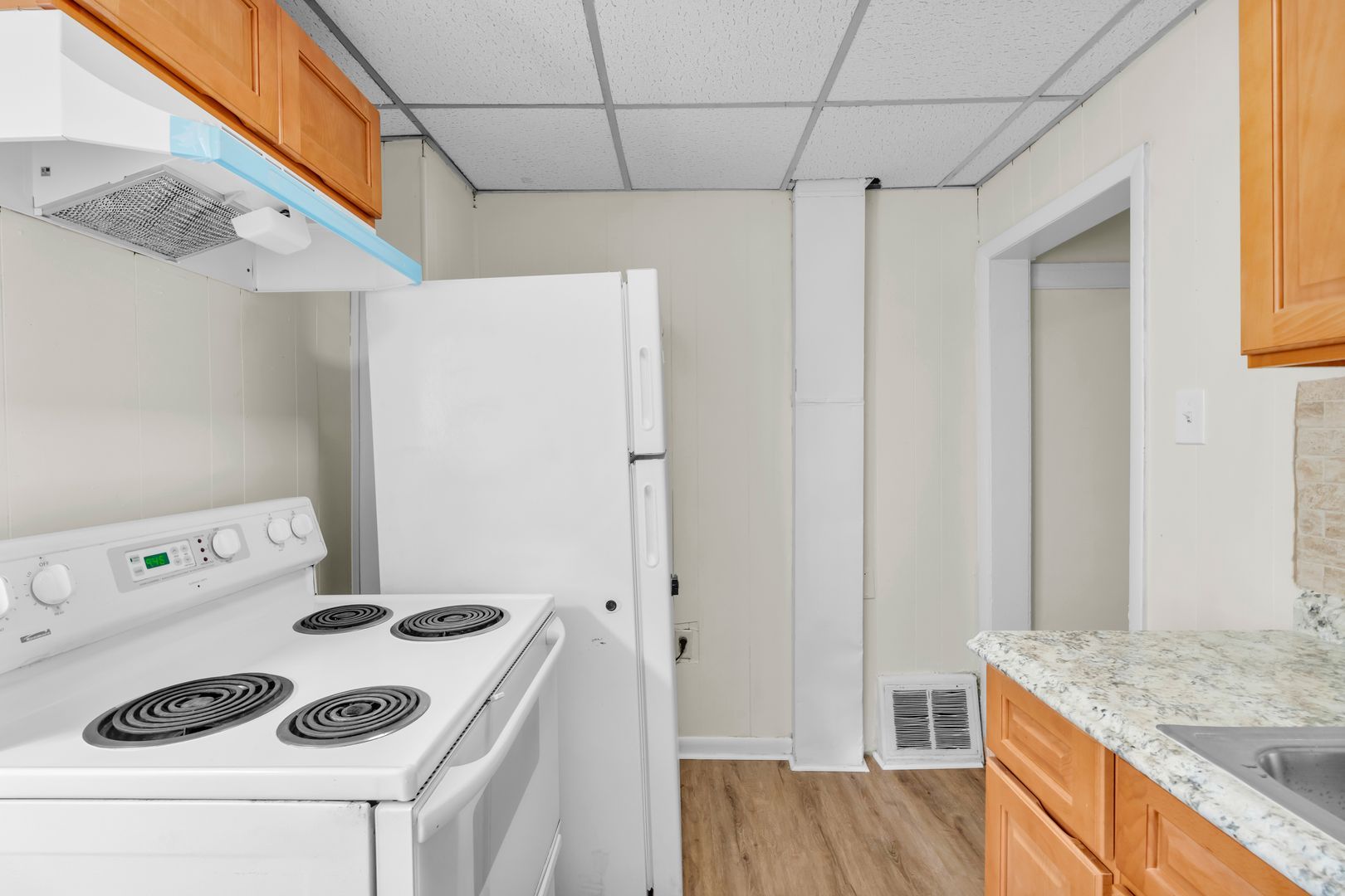 212 N Peach St – photo 5