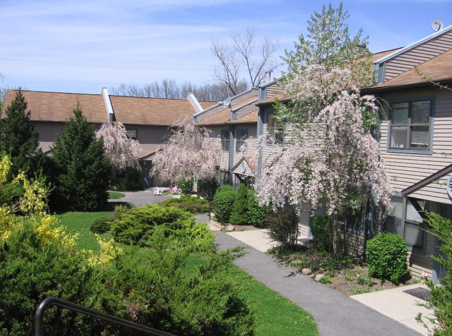 324 Spencer Rd – photo 1