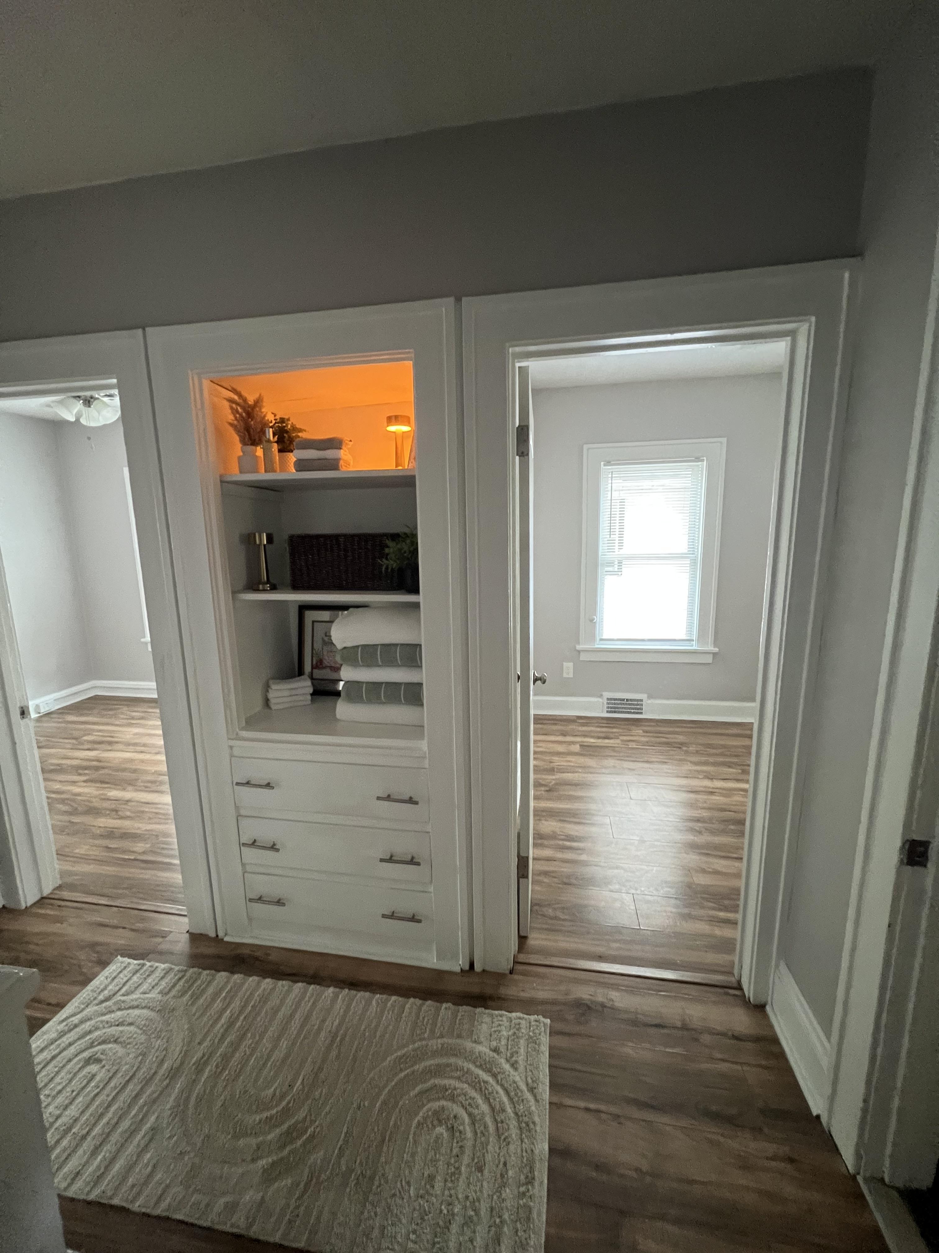 3230 Euclid Heights Blvd unit North - Mid Term Listing – photo 2