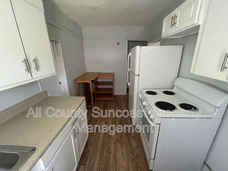 1830 27th Ave N unit # E – photo 4