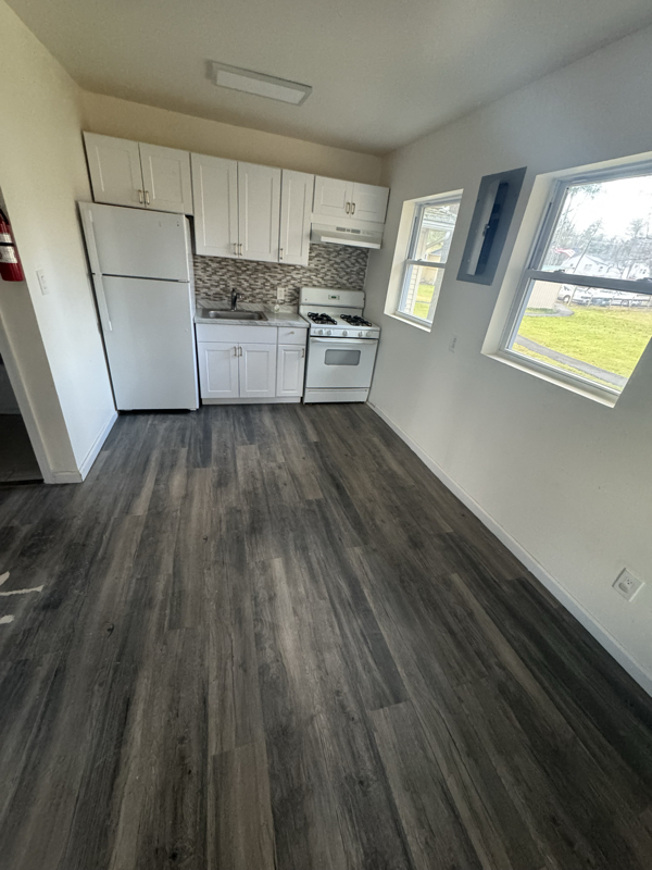 27 Hillside Ave unit 8 – photo 2