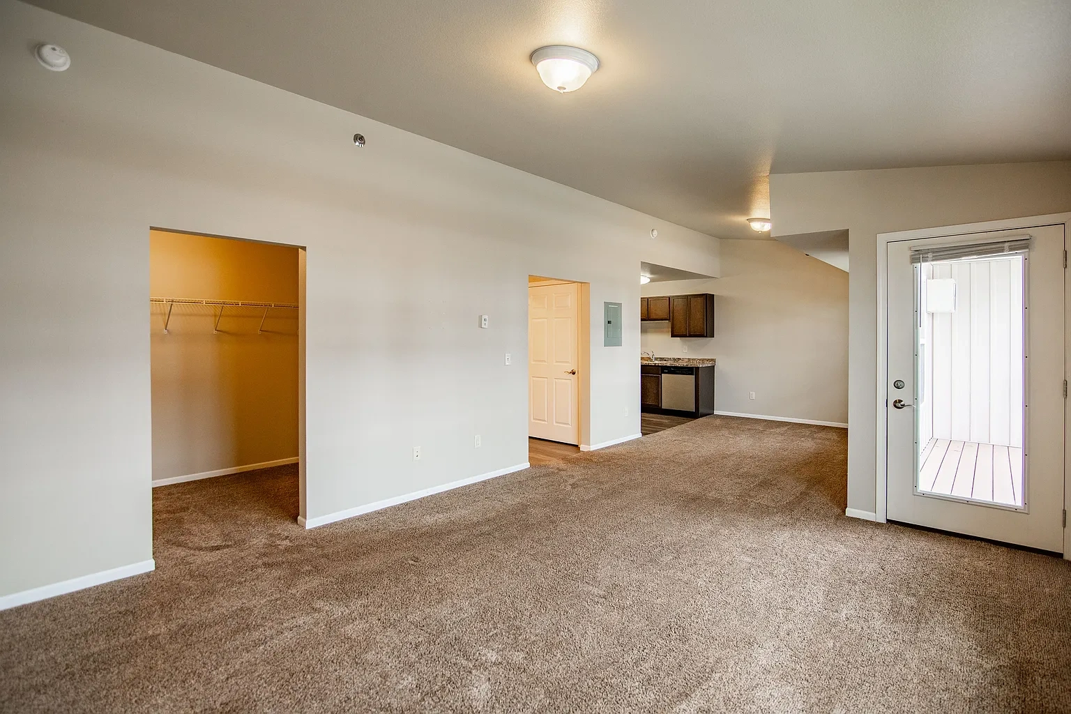 Creekside at Osgood Apartments – photo 3