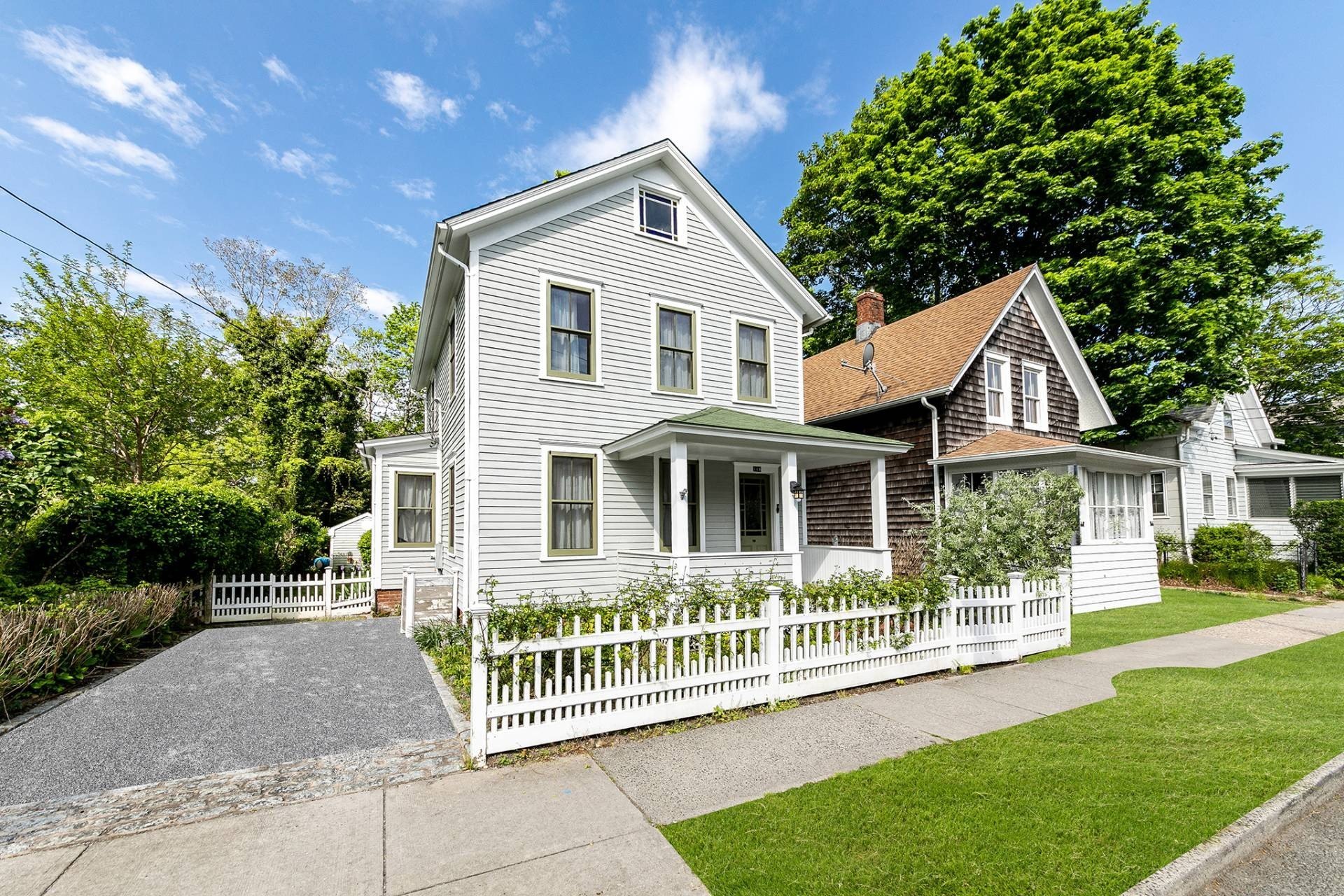 148 Division St – photo 2