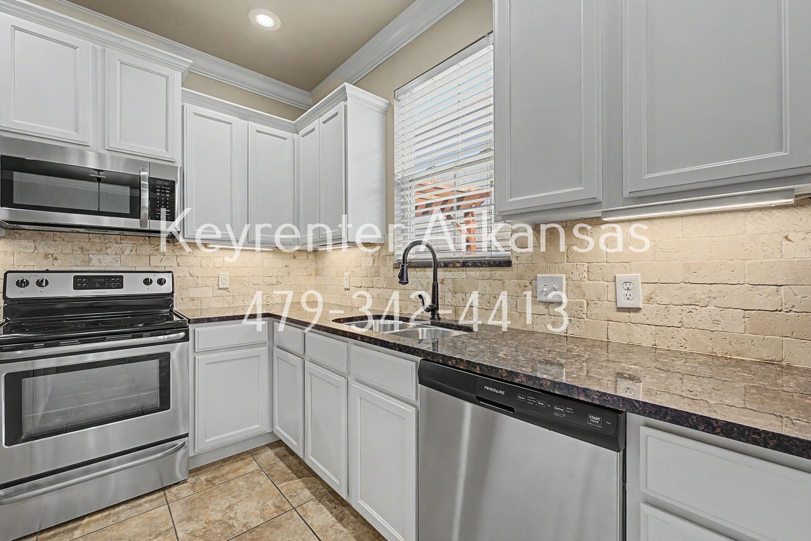 592 N Longfellow Ln – photo 5