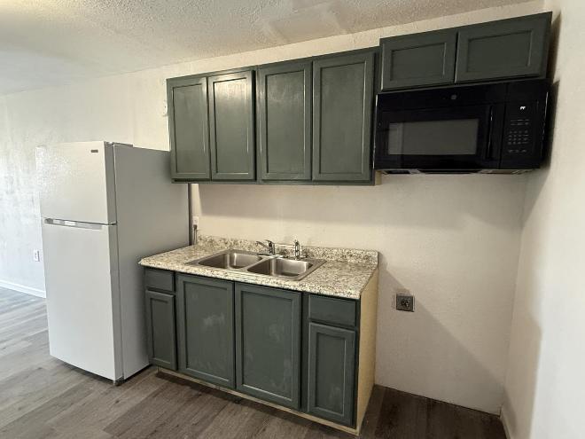 113 Houston St – photo 1