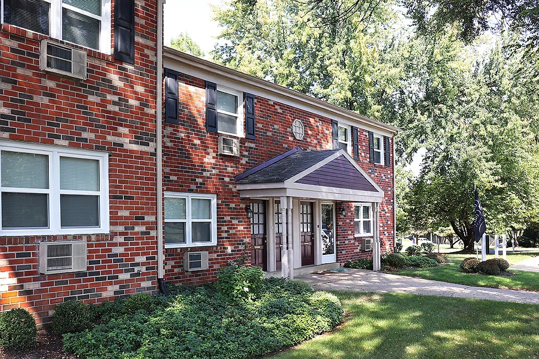 Concord Court Apartments – photo 2