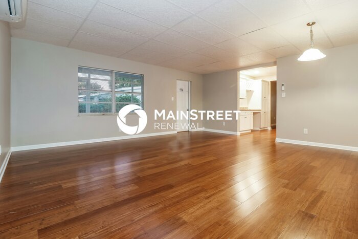 723 Sunset Dr – photo 3