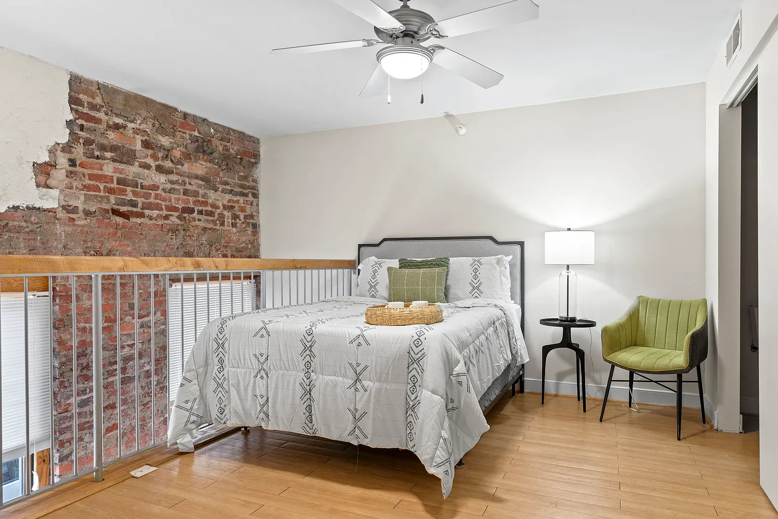 Atrium Lofts at Cold Storage – photo 2