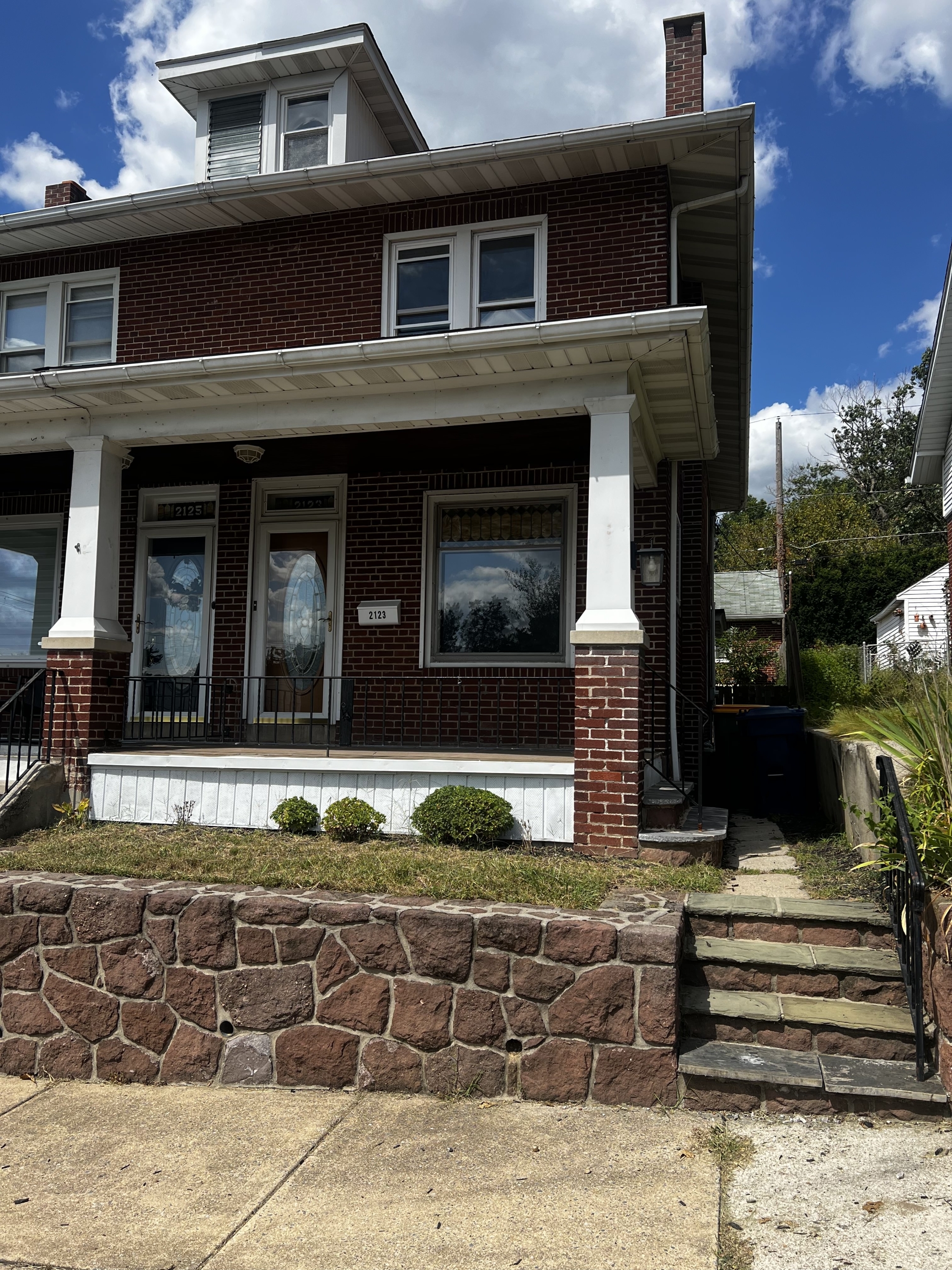 2123 Fairview St unit 1 – photo 1