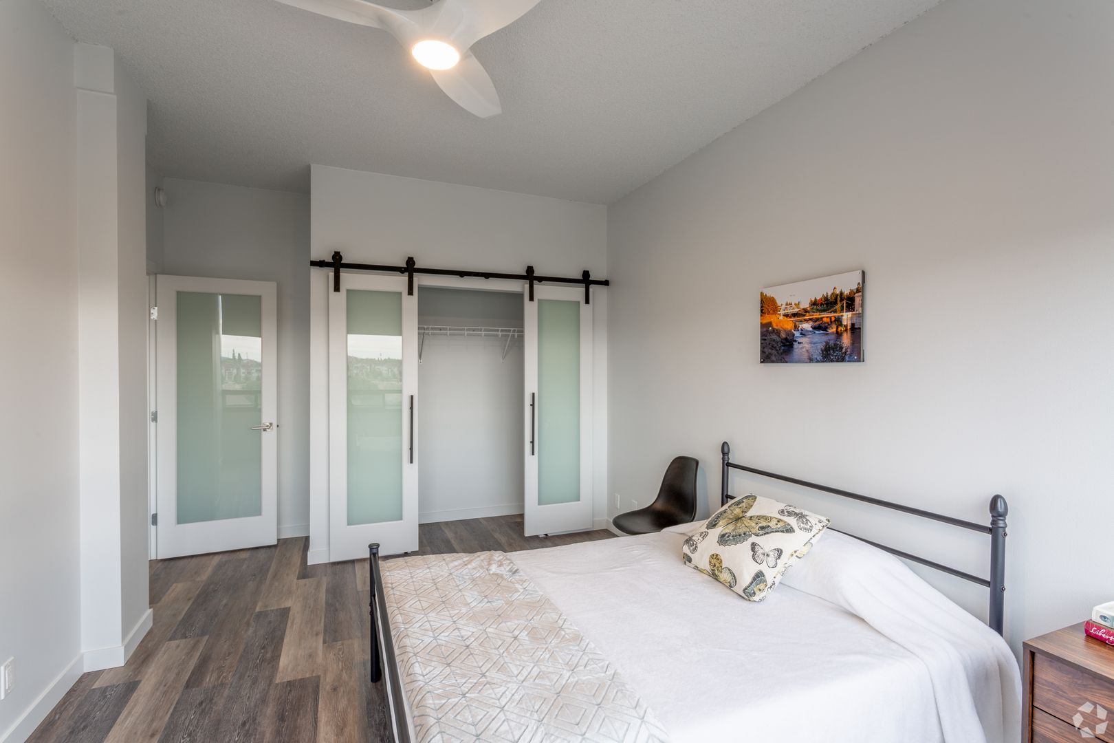 1224 W Riverside Ave unit 403 – photo 1