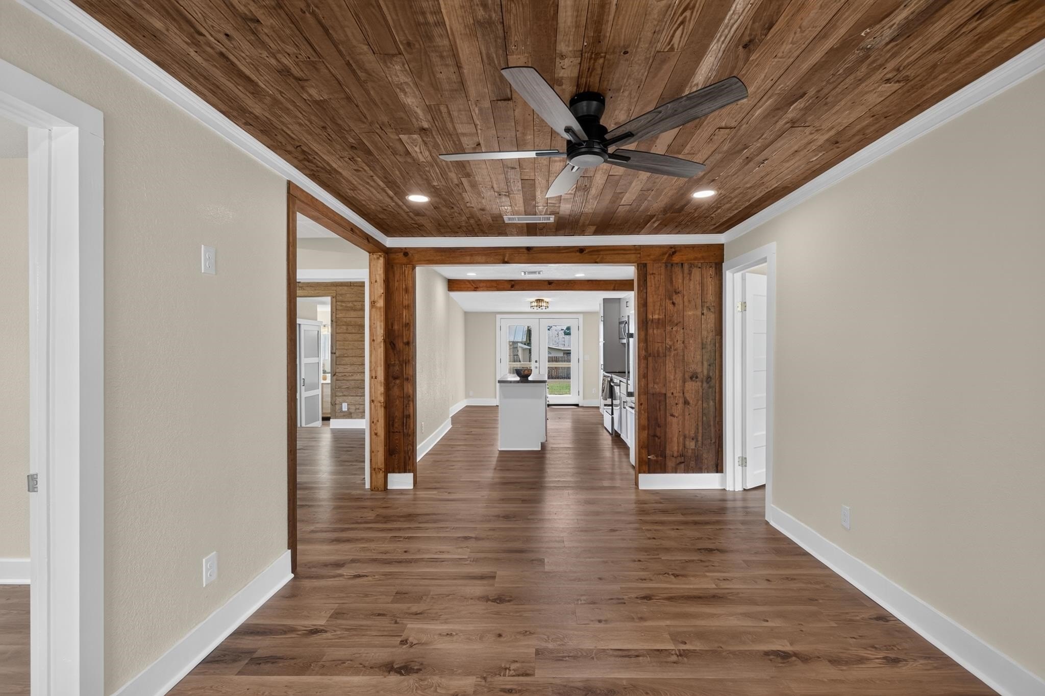 1109 Hickory St – photo 4