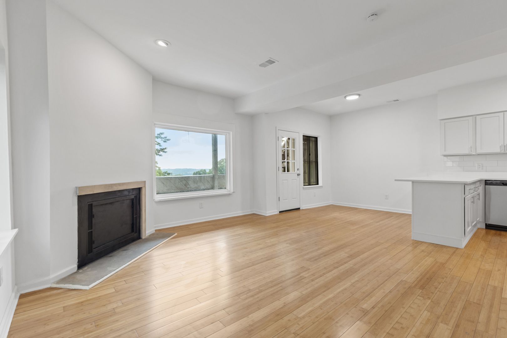 1914 University Ave unit 2 – photo 5