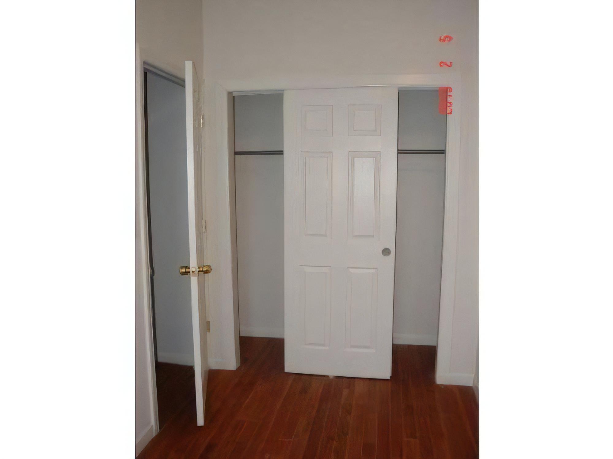 570 Clinton Ave – photo 5