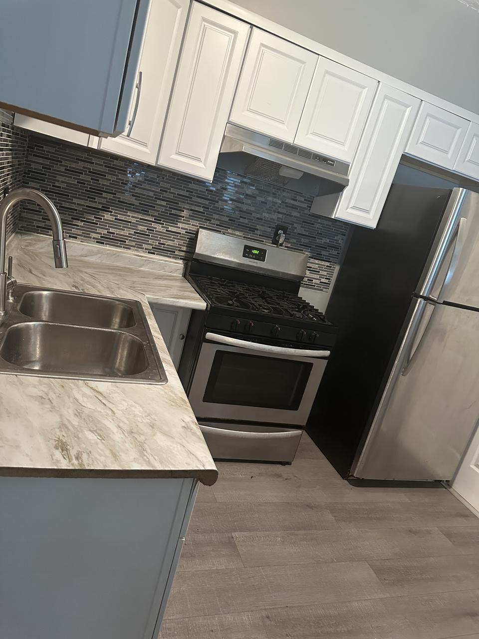 1339 E 115th St – photo 1