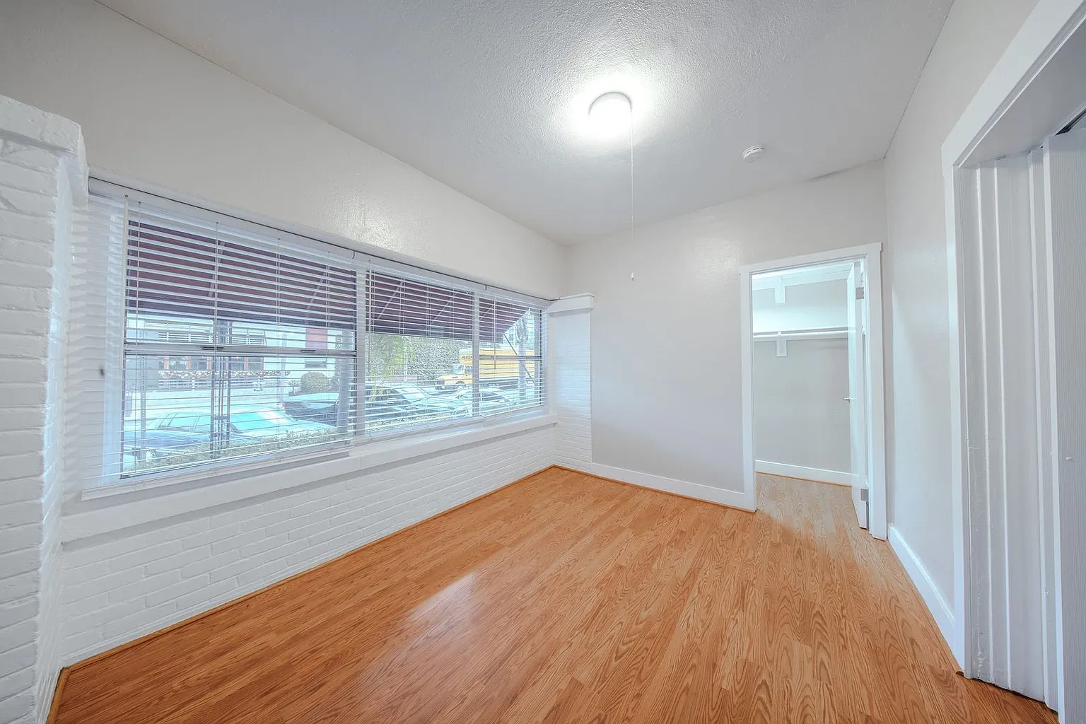 65 Linden Ave. – photo 3