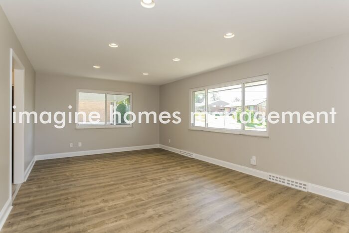 10922 Willfleet Dr – photo 3