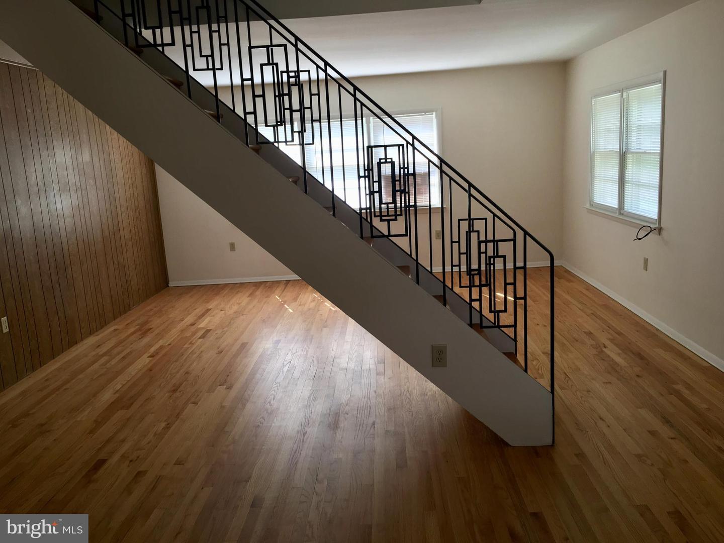 28 Hilbert Ct – photo 2
