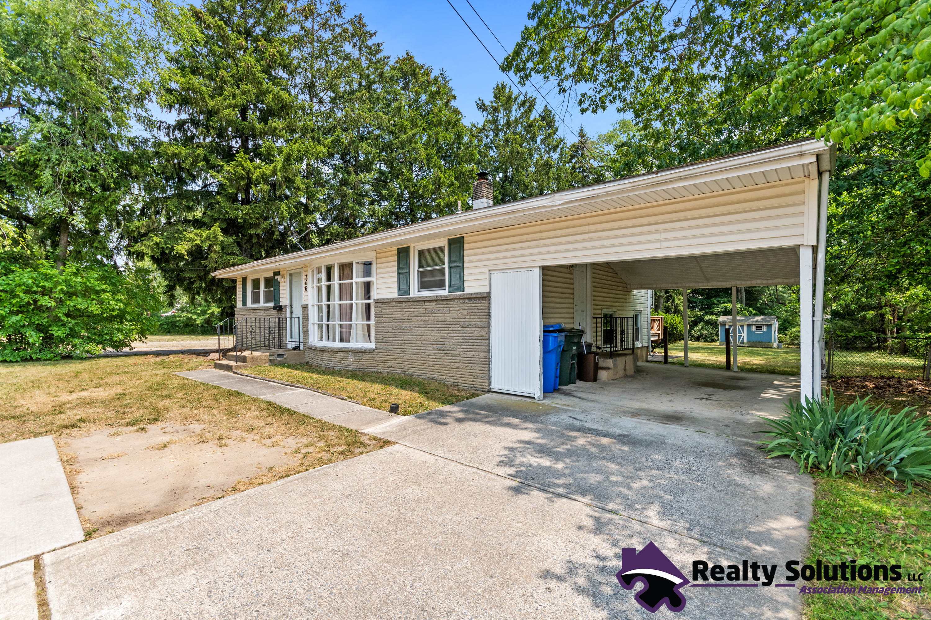 706 Heston Rd – photo 2