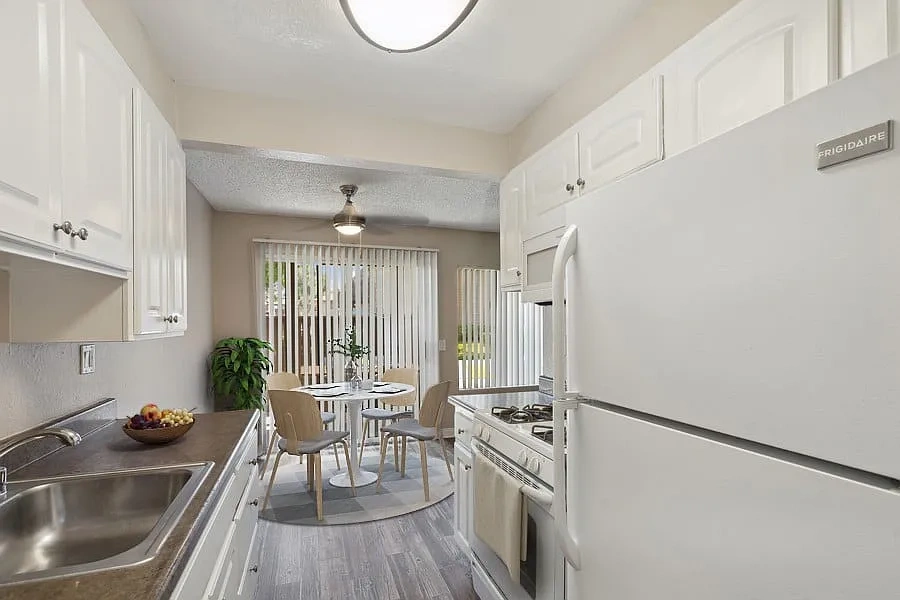 Stoneridge Apartment Homes – photo 3