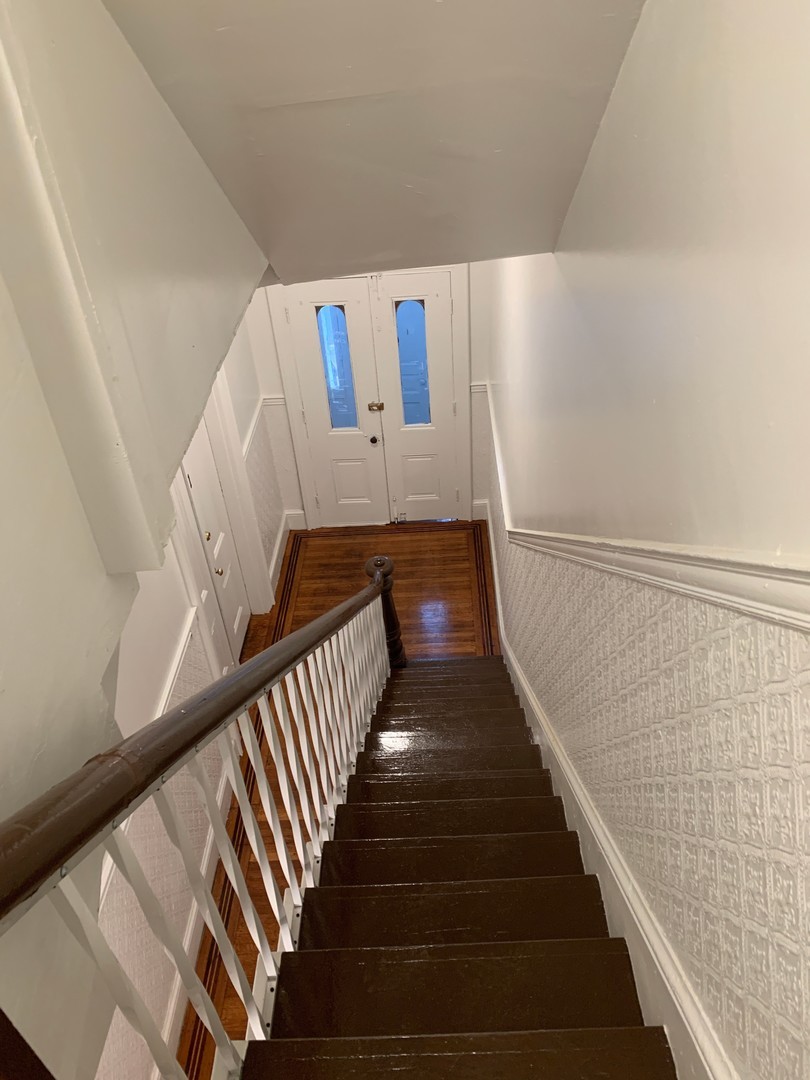 487 W Market St unit 3 – photo 2