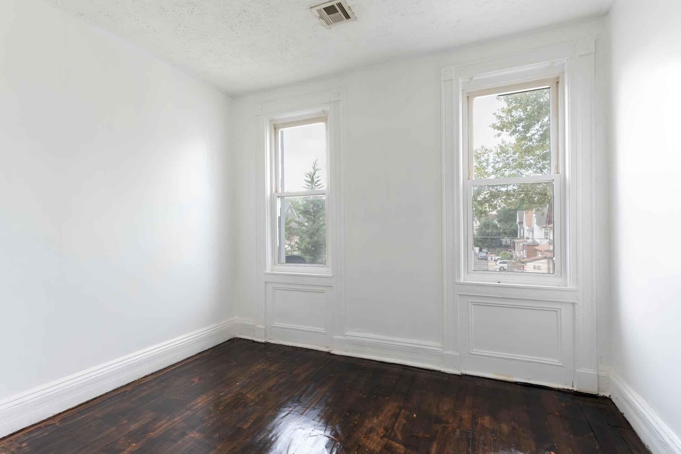 80 Linden Ave #2 – photo 5