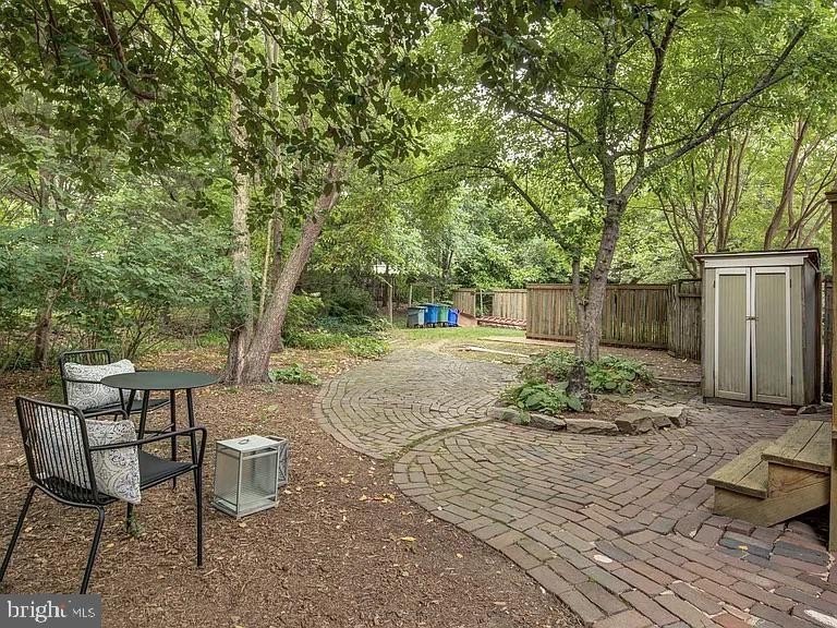 1121 Tyler Ave #1A – photo 5